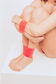 Красная бондажная лента «Vanilla Endorphin Red», 20 метров, 1169-01lola - фото 25647